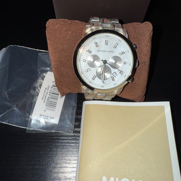 Michael Kors MK5235 Ladies Jet Set Sport Watch - Picture 2 of 7